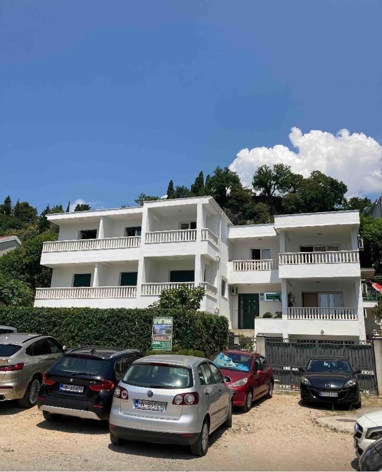 Apartments Milicevic 헤르섹 외부 사진